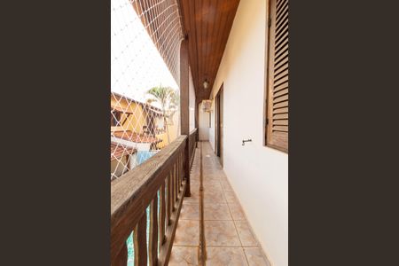 Casa à venda com 271m², 3 quartos e 4 vagasSACADA EDÍCULA FUNDOS