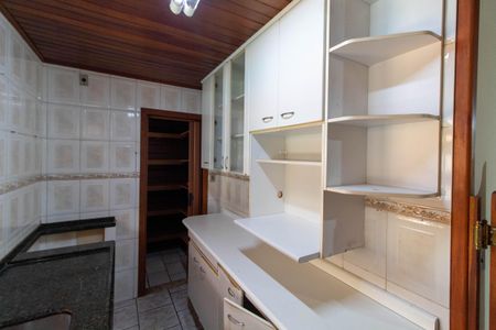 Casa à venda com 271m², 3 quartos e 4 vagasCOZINHA