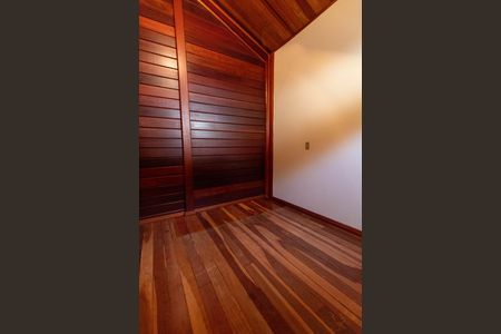 Casa à venda com 271m², 3 quartos e 4 vagasQUARTO 1