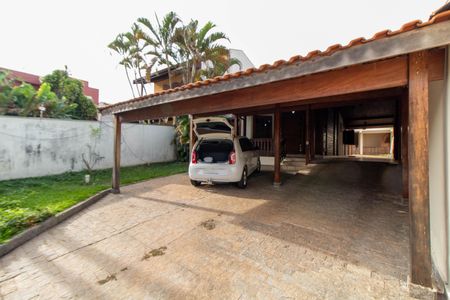 Casa à venda com 271m², 3 quartos e 4 vagasÁREA EXTERNA FACHADA FRENTE