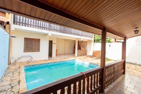 Casa à venda com 271m², 3 quartos e 4 vagasVISTA DA ÁREA DE SERVIÇO