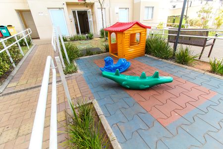 Apartamento para alugar com 41m², 2 quartos e sem vaga Apartamento para alugar com 41m², 2 quartos e sem vagaÁrea comum - Playground
