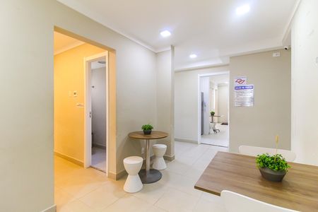 Apartamento para alugar com 41m², 2 quartos e sem vaga Apartamento para alugar com 41m², 2 quartos e sem vagaÁrea comum - Salão de festas