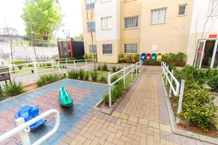 Apartamento para alugar com 41m², 2 quartos e sem vaga Apartamento para alugar com 41m², 2 quartos e sem vagaÁrea comum - Playground