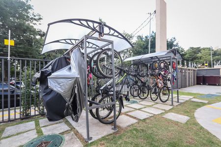 Apartamento à venda com 32m², 2 quartos e sem vaga Apartamento à venda com 32m², 2 quartos e sem vagaBicicletária