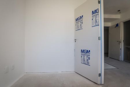 Quarto 2 de apartamento à venda com 2 quartos, 32m² em Vila Suzana, São Paulo