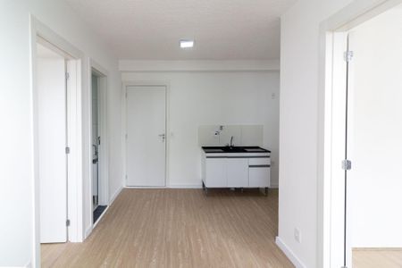 Sala de apartamento para alugar com 2 quartos, 34m² em Usina Piratininga, São Paulo