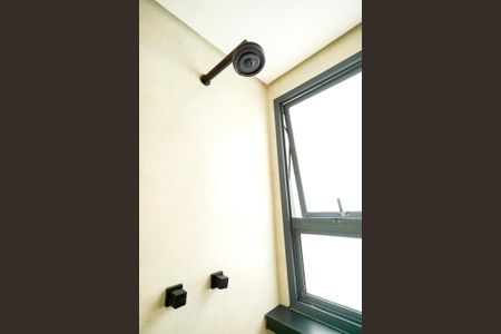 Apartamento à venda com 106m², 2 quartos e 2 vagas Apartamento à venda com 106m², 2 quartos e 2 vagasChuveiro