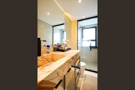 Apartamento à venda com 106m², 2 quartos e 2 vagas Apartamento à venda com 106m², 2 quartos e 2 vagasBanheiro da suíte