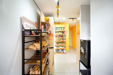 Apartamento à venda com 106m², 2 quartos e 2 vagas Apartamento à venda com 106m², 2 quartos e 2 vagasMercado