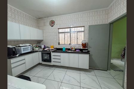 Casa à venda com 150m², 2 quartos e 2 vagas