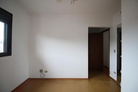 Apartamento à venda com 130m², 5 quartos e 3 vagasSuíte 2