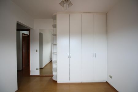 Apartamento à venda com 130m², 5 quartos e 3 vagasSuíte 2