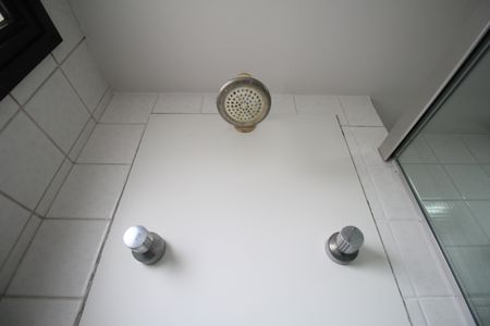 Apartamento à venda com 130m², 5 quartos e 3 vagasBanheiro da Suíte 1 - Chuveiro