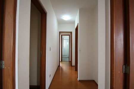 Apartamento à venda com 130m², 5 quartos e 3 vagasCorredor