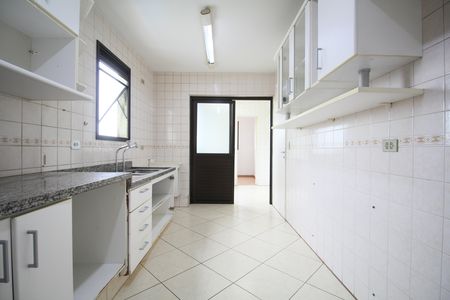 Apartamento à venda com 130m², 5 quartos e 3 vagasCozinha