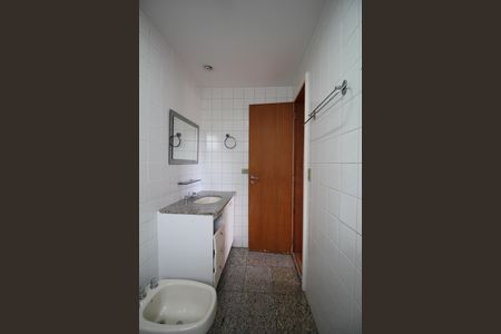 Apartamento à venda com 130m², 5 quartos e 3 vagasBanheiro da Suíte 1