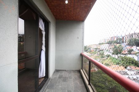Apartamento à venda com 130m², 5 quartos e 3 vagasVaranda