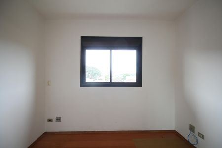 Apartamento à venda com 130m², 5 quartos e 3 vagasSuíte 2