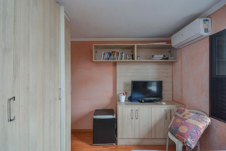 Casa à venda com 140m², 4 quartos e 2 vagas Casa à venda com 140m², 4 quartos e 2 vagasQuarto 1