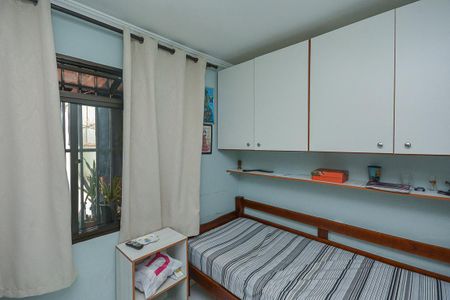Casa à venda com 140m², 4 quartos e 2 vagas Casa à venda com 140m², 4 quartos e 2 vagasQuarto 4