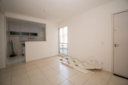 Sala de apartamento à venda com 2 quartos, 47m² em Parque Maracana, Contagem