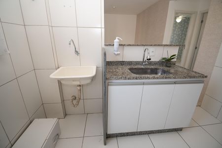 Apartamento à venda com 47m², 2 quartos e 1 vaga Apartamento à venda com 47m², 2 quartos e 1 vagaCozinha e Área de Serviço