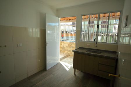 Cozinha  de casa para alugar com 1 quarto, 20m² em Baeta Neves, São Bernardo do Campo