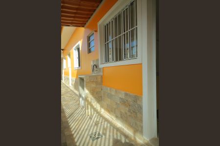 Casa para alugar com 20m², 1 quarto e sem vagaÁrea de Serviço