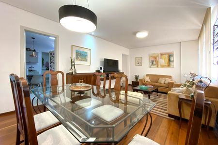Apartamento à venda com 105m², 3 quartos e 2 vagasSala