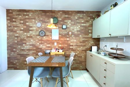 Apartamento à venda com 105m², 3 quartos e 2 vagasCopa