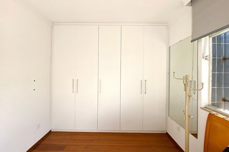 Apartamento à venda com 105m², 3 quartos e 2 vagasQuarto 2