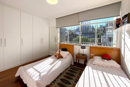 Apartamento à venda com 105m², 3 quartos e 2 vagasQuarto 2