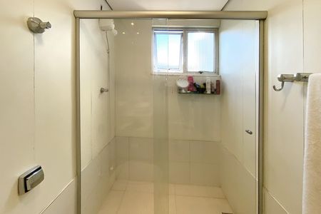 Apartamento à venda com 105m², 3 quartos e 2 vagasBanheiro