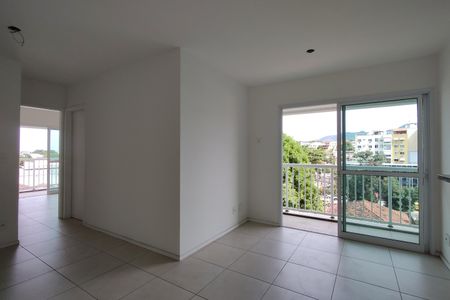Apartamento para alugar com 63m², 2 quartos e 1 vaga Apartamento para alugar com 63m², 2 quartos e 1 vagaSala