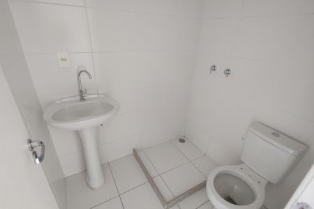 Apartamento para alugar com 63m², 2 quartos e 1 vaga Apartamento para alugar com 63m², 2 quartos e 1 vagaBanheiro da Suíte