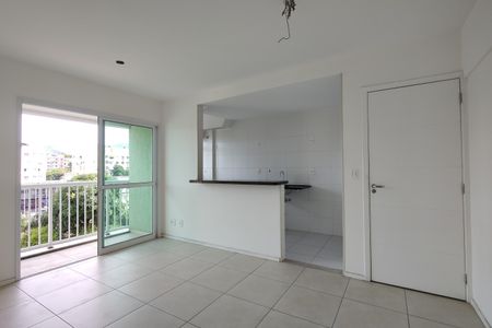 Apartamento para alugar com 63m², 2 quartos e 1 vaga Apartamento para alugar com 63m², 2 quartos e 1 vagaSala