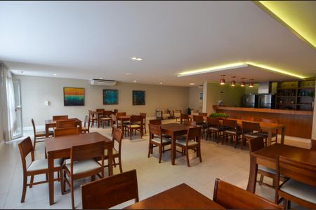 Apartamento à venda com 62m², 2 quartos e 1 vagaÁrea comum - Salão de festas