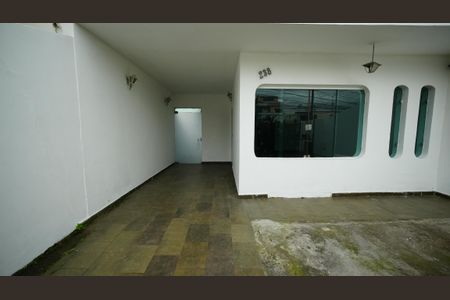Casa para alugar com 124m², 2 quartos e 2 vagasGaragem