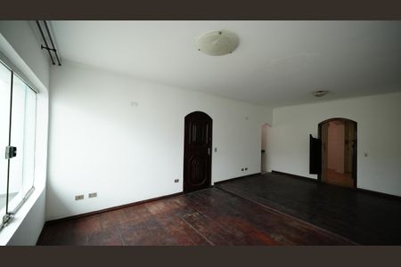 Casa para alugar com 124m², 2 quartos e 2 vagasSala