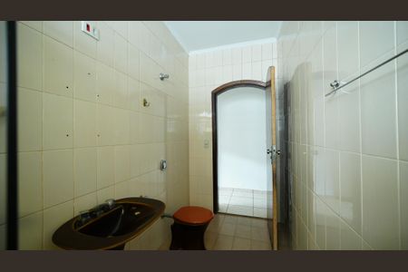 Casa para alugar com 124m², 2 quartos e 2 vagasBanheiro Social