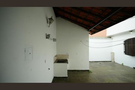 Casa para alugar com 124m², 2 quartos e 2 vagasÁrea de Serviço