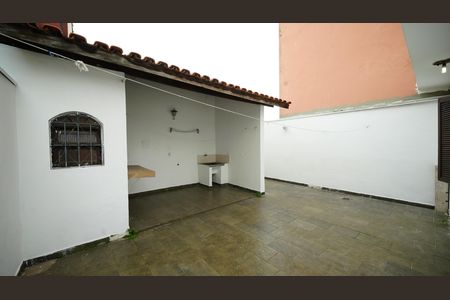 Casa para alugar com 124m², 2 quartos e 2 vagasÁrea de Serviço