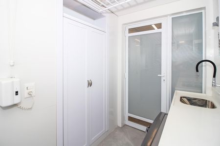 Apartamento à venda com 136m², 3 quartos e 2 vagas Apartamento à venda com 136m², 3 quartos e 2 vagasÁrea de Serviço
