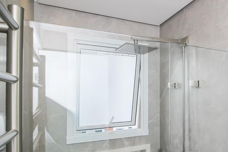 Apartamento à venda com 136m², 3 quartos e 2 vagas Apartamento à venda com 136m², 3 quartos e 2 vagasBanheiro da Suíte 1