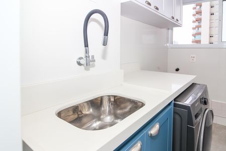 Apartamento à venda com 136m², 3 quartos e 2 vagas Apartamento à venda com 136m², 3 quartos e 2 vagasÁrea de Serviço