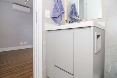 Apartamento à venda com 136m², 3 quartos e 2 vagas Apartamento à venda com 136m², 3 quartos e 2 vagasBanheiro da Suíte 2