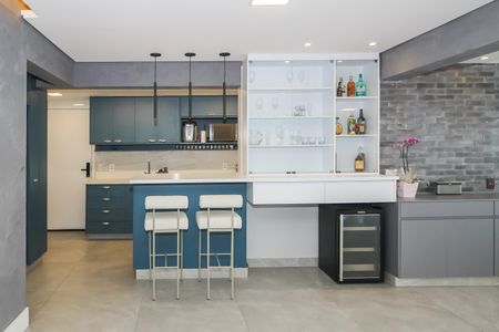 Apartamento à venda com 136m², 3 quartos e 2 vagas Apartamento à venda com 136m², 3 quartos e 2 vagasSala