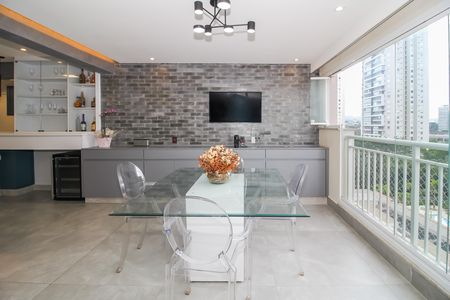 Apartamento à venda com 136m², 3 quartos e 2 vagas Apartamento à venda com 136m², 3 quartos e 2 vagasVaranda