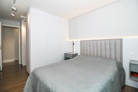 Apartamento à venda com 136m², 3 quartos e 2 vagas Apartamento à venda com 136m², 3 quartos e 2 vagasSuíte 1